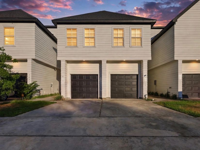 3237 Real Street A/B, Houston TX 77087