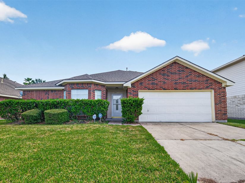 2111 Laurel Arbor Drive, Houston TX 77014