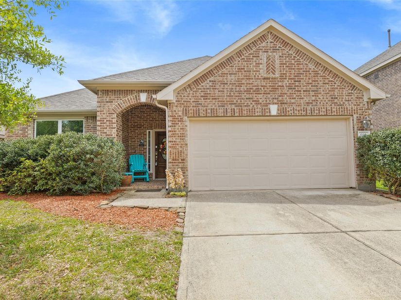 611 Orchid Hill Drive E, Conroe TX 77301