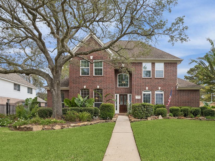 14402 Summerwood Lakes Drive, Houston TX 77044