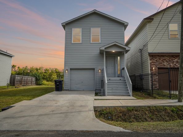 2206 Abernathy Street, Houston TX 77026