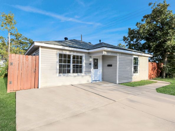 4803 Bellnole Drive, Houston TX 77017