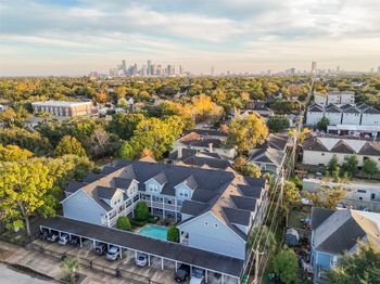 1621 Heights Boulevard