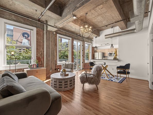 204 Travis Street 2B, Houston TX 77002