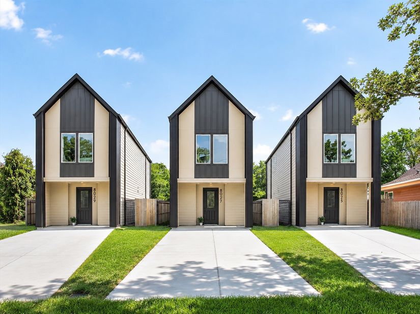 8027 BETTY BOOP Street, Houston TX 77028