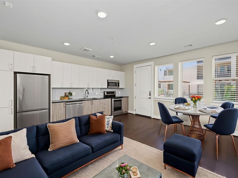 4819 Caroline Street 111, Houston TX 77004