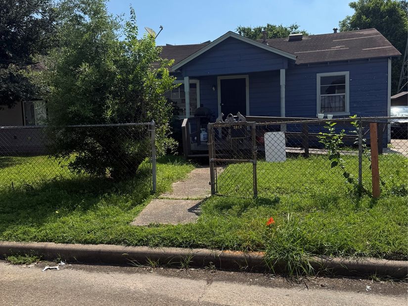 3814 Hardy Street, Houston TX 77009