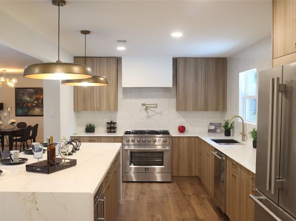 6214 Yarwell Drive, Houston TX 77096