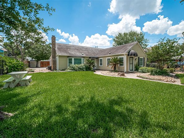826 Heights Blvd, Houston TX 77007