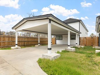 8631 Peachtree Street