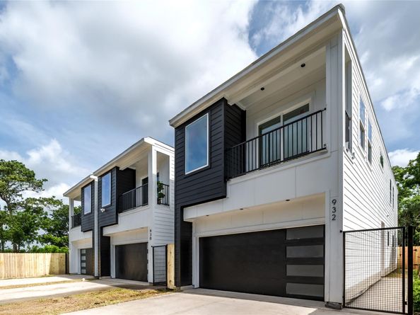 1911 Dewalt St, Houston TX 77088