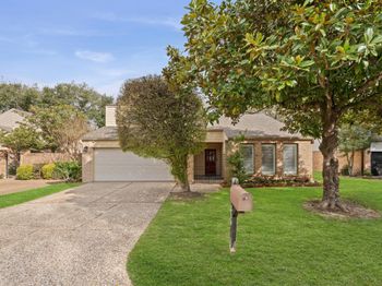 310 W Fair Harbor Lane