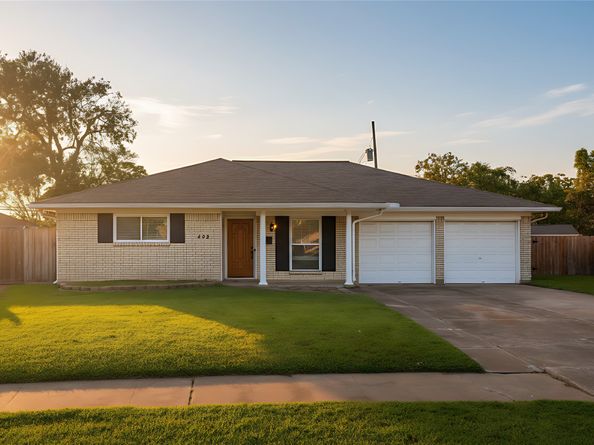 402 Fintona Way, Houston TX 77015