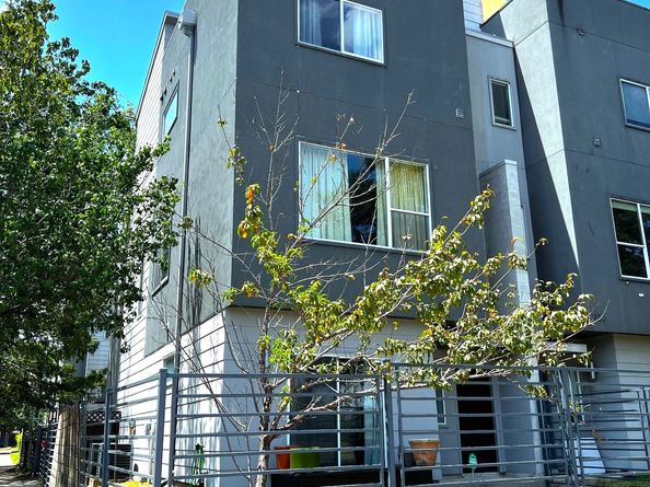 1524 Blodgett Street, Houston TX 77004