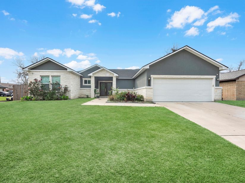 4122 Brookston Street, Houston TX 77045