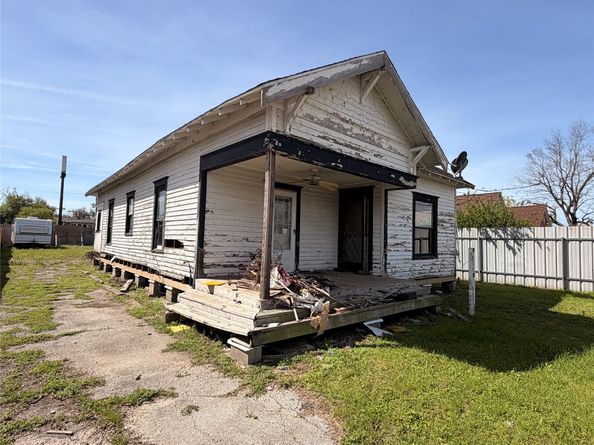 118 Van Molan Street, Houston TX 77022