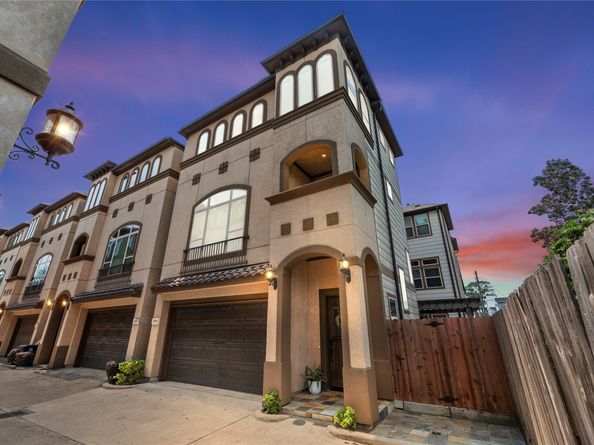 1029 W 21st Street D, Houston TX 77008