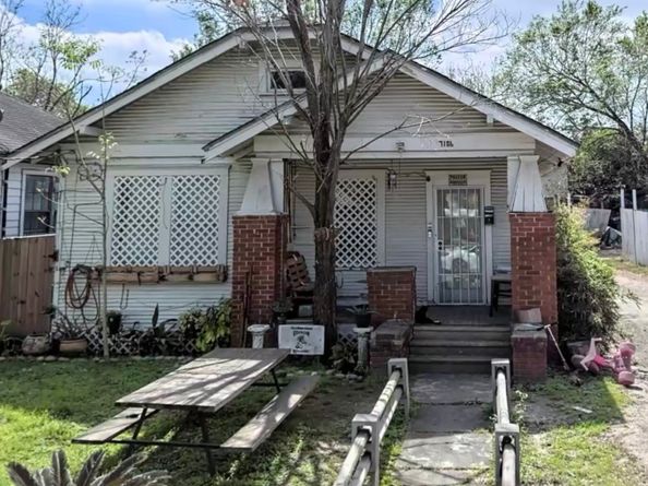 7104 Sherman Street, Houston TX 77011