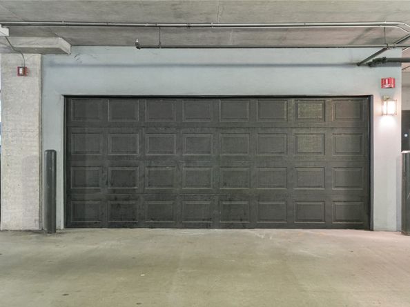 2000 Bagby Street 2401, Houston TX 77002