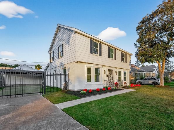 6405 Pinehurst Drive, Houston TX 77023