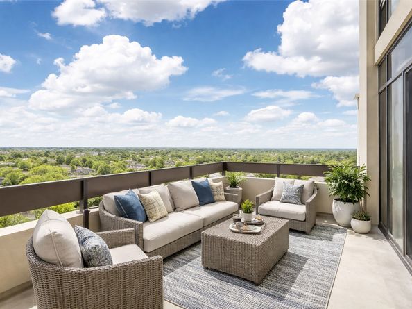 14655 Champion Forest Drive 1104, Houston TX 77069