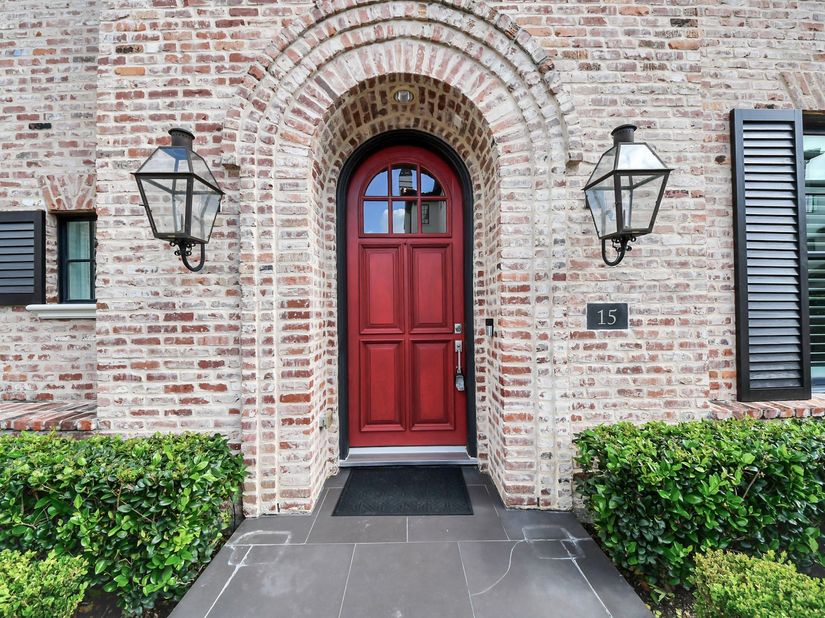 15 Southside Circle, Houston TX 77025