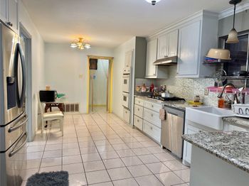 8911 Lazy River Lane