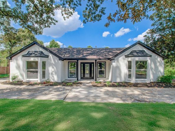 1602 Baker Drive, Tomball TX 77375