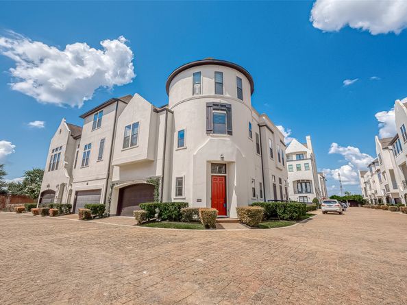 9940 Woodwind Lane S, Houston TX 77025