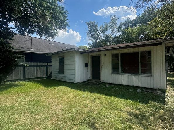 3018 Cactus Street, Houston TX 77026