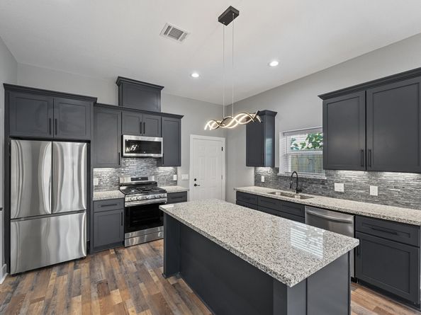 7704 Sealey Street, Houston TX 77088