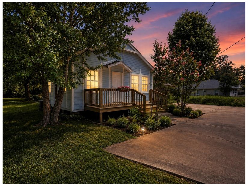 506 Texas, Tomball TX 77375