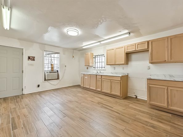 3822 Wipprecht Street, Houston TX 77026