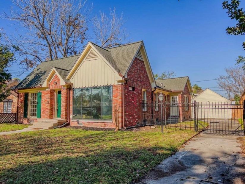6607 Fairfield Street, Houston TX 77023