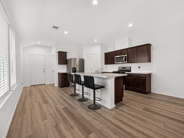 2074 Legacy Hills Drive, Houston TX 77067