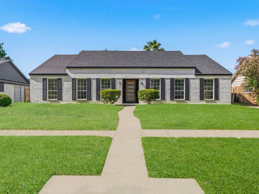 5411 Ariel Street, Houston TX 77096
