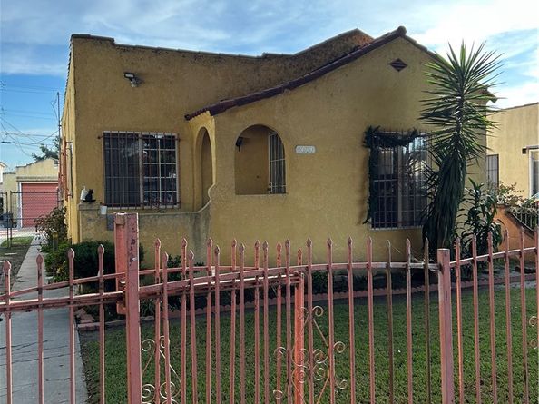 1014 E 84th st, Los Angeles CA 90001