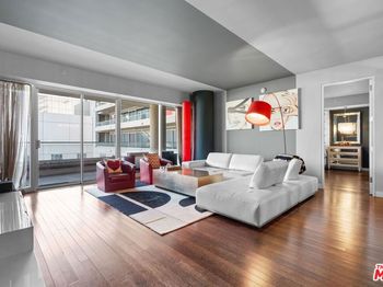 6250 Hollywood Boulevard