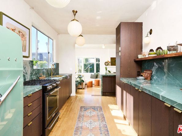 818 Palms Boulevard, Venice CA 90291