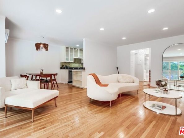 1275 Havenhurst Drive 4, West Hollywood CA 90046