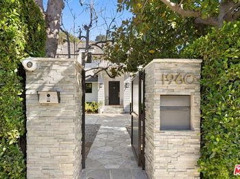 1960 Coldwater Canyon Drive