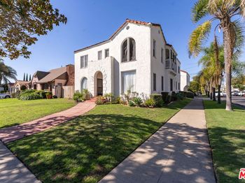 1601 S Hayworth Avenue