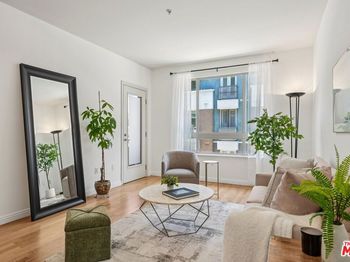 100 S Alameda Street