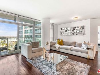 13650 Marina Pointe Drive