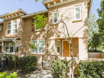 453 N Altadena Drive