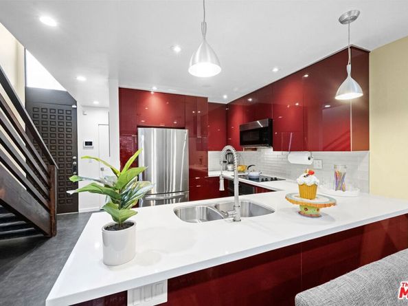 5951 Canterbury Drive 20, Culver City CA 90230