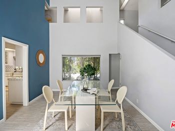 23246 Canzonet Street