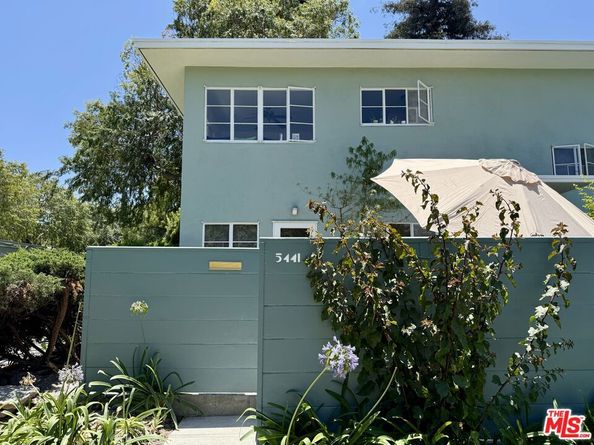 5441 Village Green, Los Angeles CA 90016