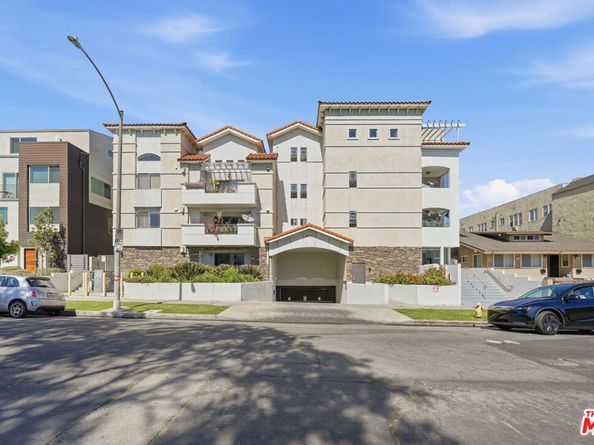 4733 Elmwood Avenue 304, Los Angeles CA 90004