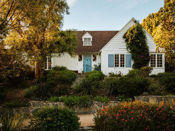 10785 Weyburn Avenue